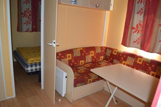 Le Clocher De Neyran Hotel Saint-Gervais-sur-Mare ภายนอก รูปภาพ